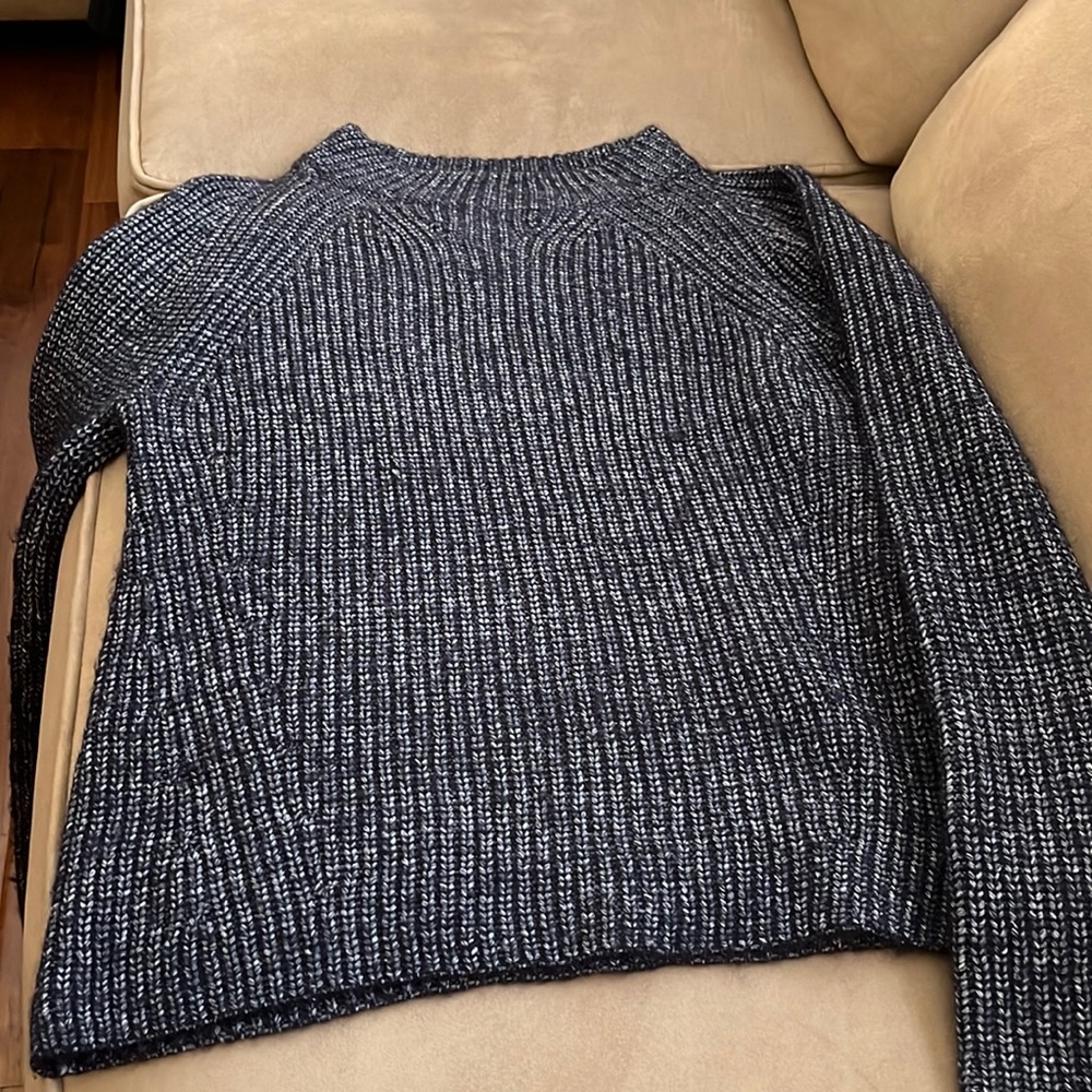 Ann Taylor longsleeve